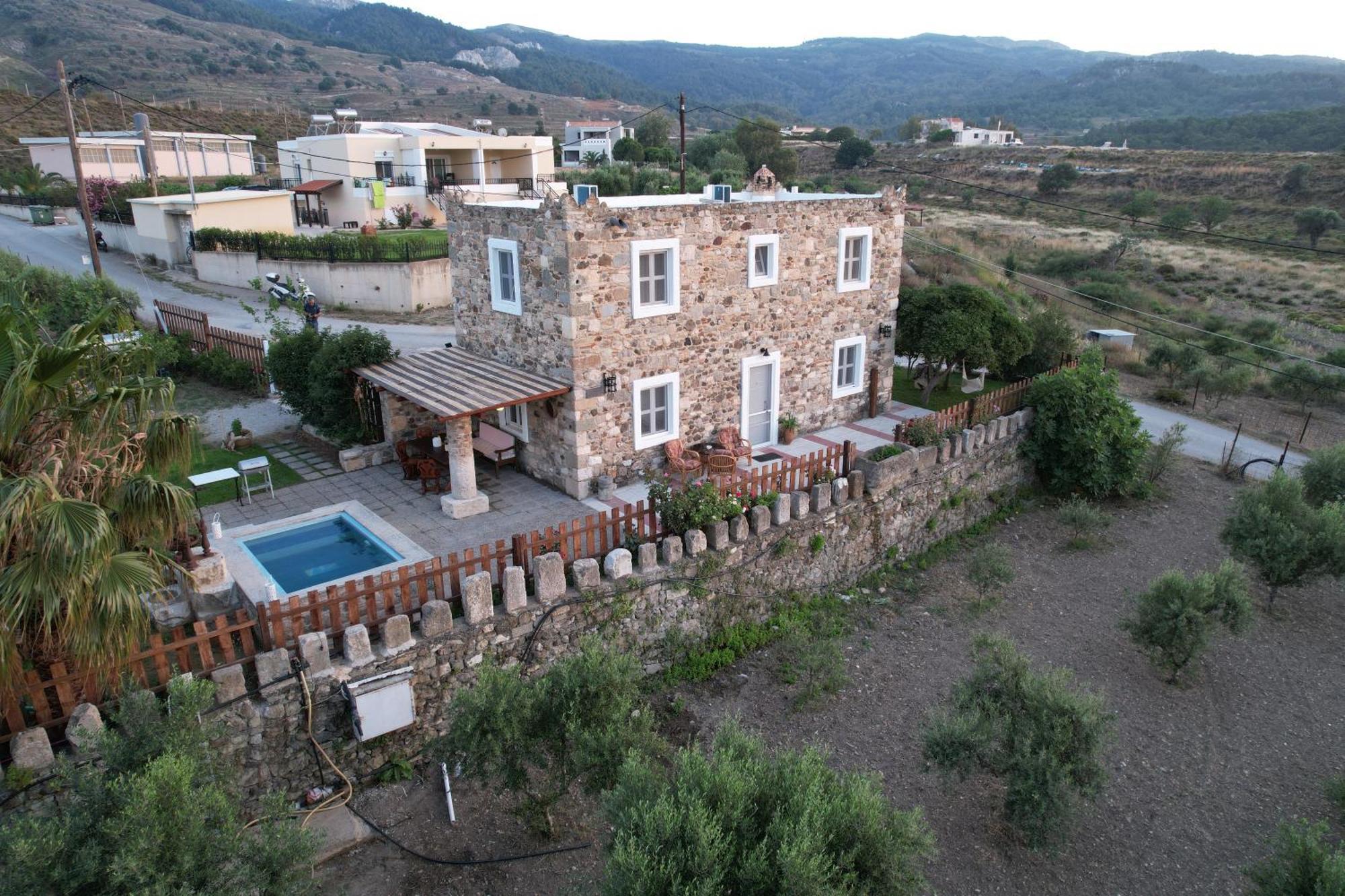 Traditional Kos Villa With Swimming Pool, Lawn Yard And Bbq 外观 照片
